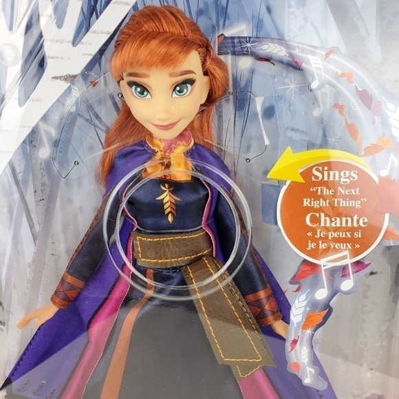 FROZEN 2 singing Anna Fashion Doll NEW never used - Picture 8 of 12